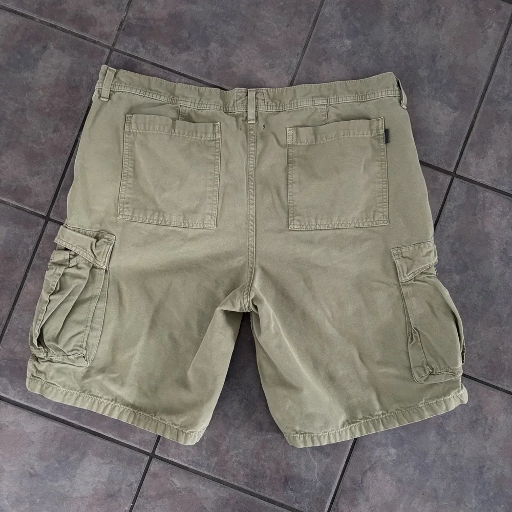 the north face Green Cargo Short Size‎ 40 Regular 100% Cotton